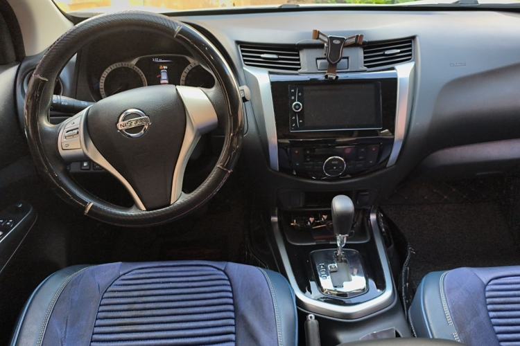 Used Nissan Terra 2020 2.5L XL Upper Automatic Two-Wheel Drive Luxury Edition Center Console