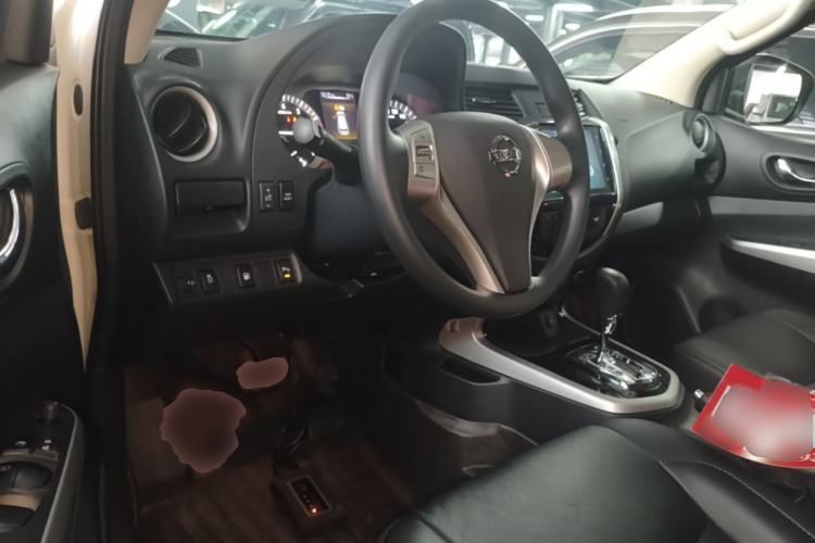 Used Nissan Terra 2020 2.5L XL Upper 4WD Automatic Four-Wheel Drive Luxury Edition Center Console