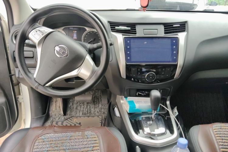 Used Nissan Terra 2020 2.5L XL Upper Automatic Two-Wheel Drive Luxury Edition Center Console