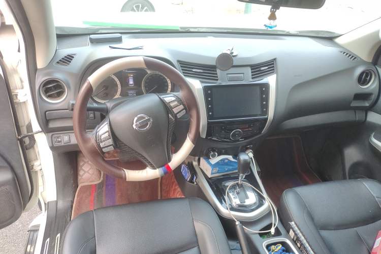 Used Nissan Terra 2020 2.5L XL Upper 4WD Automatic Four-Wheel Drive Luxury Edition Center Console