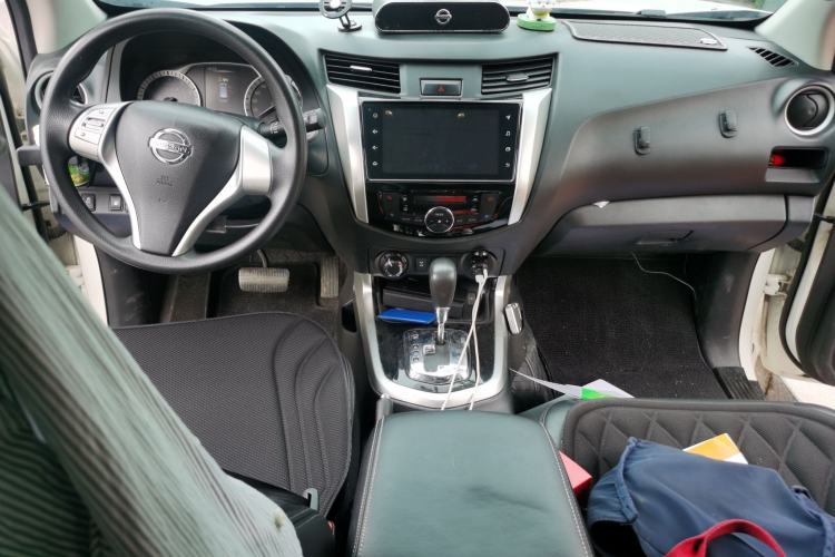 Used Nissan Terra 2020 2.5L XL Upper 4WD Automatic Four-Wheel Drive Luxury Edition Center Console