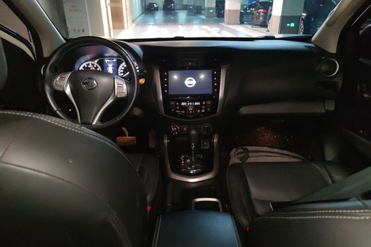 Used Nissan Terra 2020 2.5L XV 4WD Automatic Four-Wheel Drive Flagship Edition Center Console