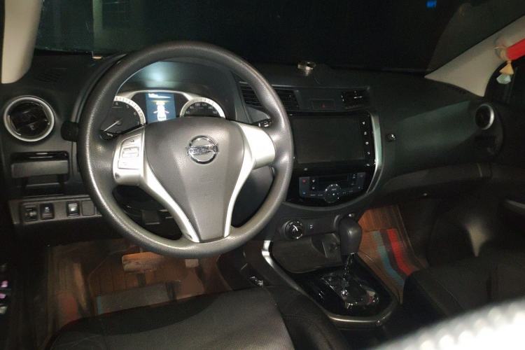 Used Nissan Terra 2020 2.5L XL Upper 4WD Automatic Four-Wheel Drive Luxury Edition Center Console