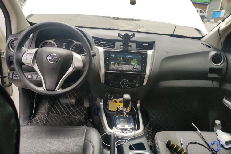 Used Nissan Terra 2020 2.5L XL Upper 4WD Automatic Four-Wheel Drive Luxury Edition Center Console