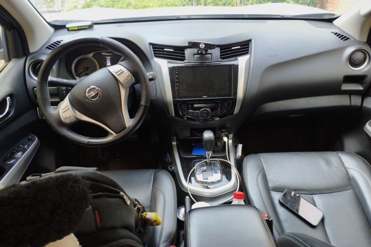Used Nissan Terra 2020 2.5L XL Upper Automatic Two-Wheel Drive Luxury Edition Center Console