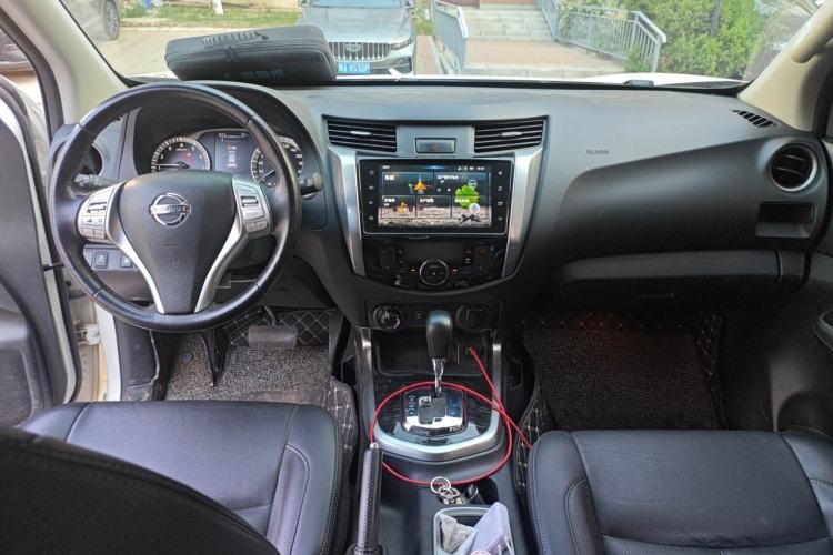 Used Nissan Terra 2020 2.5L XV 4WD Automatic Four-Wheel Drive Flagship Edition Center Console