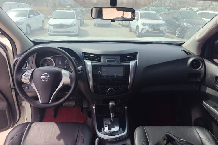 Used Nissan Terra 2020 2.5L XL Upper Automatic Two-Wheel Drive Luxury Edition Center Console