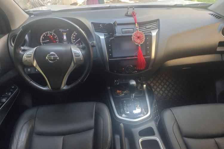 Used Nissan Terra 2020 2.5L XV 4WD Automatic Four-Wheel Drive Flagship Edition Center Console