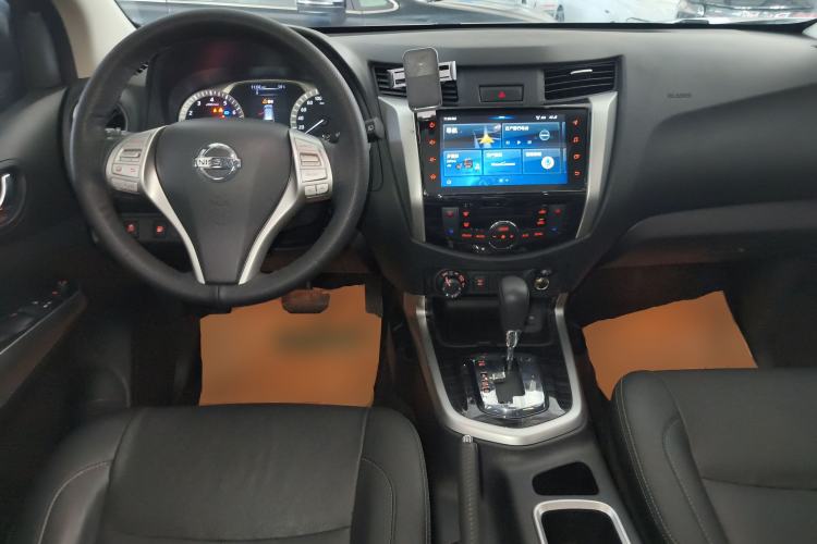 Used Nissan Terra 2020 2.5L XV 4WD Automatic Four-Wheel Drive Flagship Edition Center Console