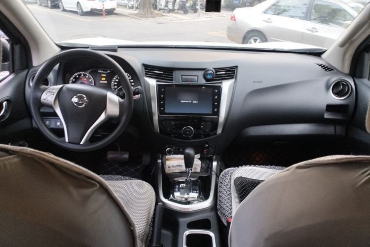 Used Nissan Terra 2020 2.5L XL Upper 4WD Automatic Four-Wheel Drive Luxury Edition Center Console