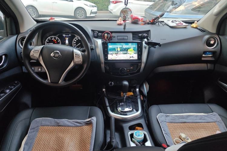 Used Nissan Terra 2020 2.5L XV 4WD Automatic Four-Wheel Drive Flagship Edition Center Console