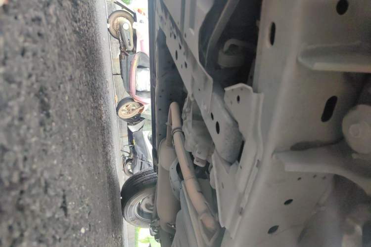 Used Nissan Terra 2020 2.5L XL Upper 4WD Automatic Four-Wheel Drive Luxury Edition Chassis Front Left