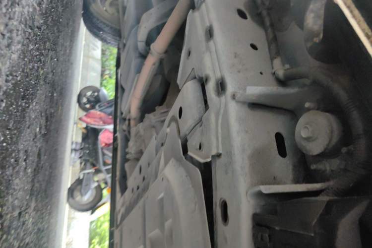 Used Nissan Terra 2020 2.5L XL Upper 4WD Automatic Four-Wheel Drive Luxury Edition Chassis Front Right
