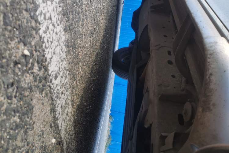 Used Nissan Terra 2020 2.5L XE Manual Two-Wheel-Drive Elite Edition Chassis Front Right