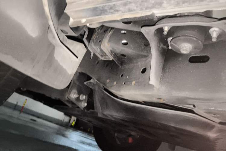 Used Nissan Terra 2020 2.5L XV Automatic 2WD Smart Edition Chassis Front Right