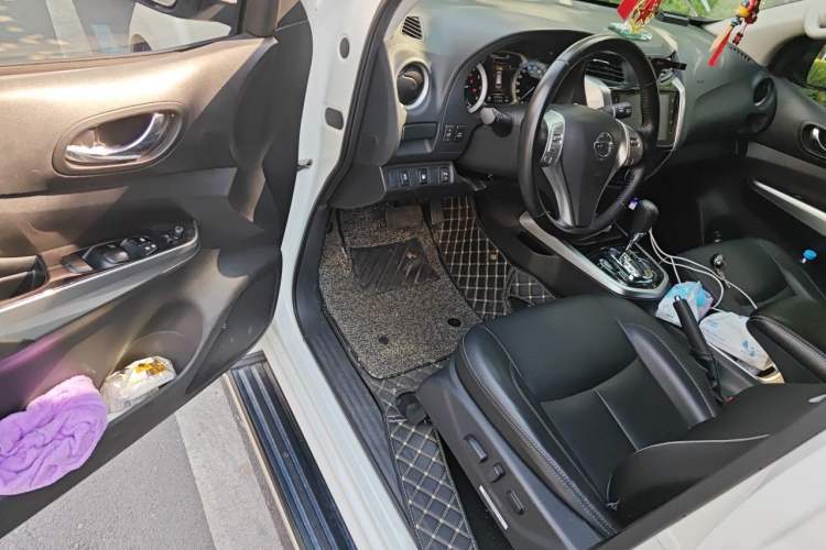 Used Nissan Terra 2020 2.5L XV 4WD Automatic Four-Wheel Drive Flagship Edition Driver Seat