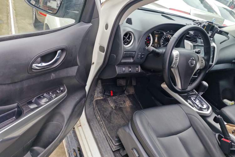 Used Nissan Terra 2020 2.5L XV 4WD Automatic Four-Wheel Drive Flagship Edition Driver Seat