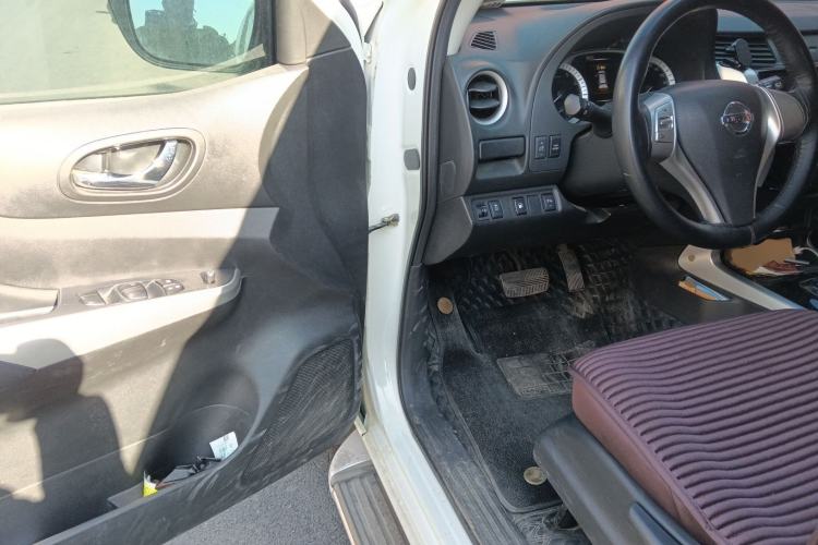 Used Nissan Terra 2020 2.5L XL Upper Automatic Two-Wheel Drive Luxury Edition Driver Seat