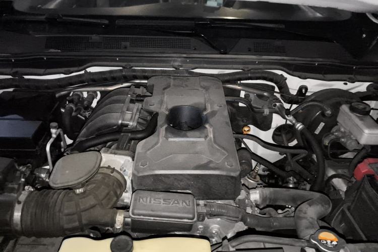 Used Nissan Terra 2020 2.5L XV Automatic 2WD Smart Edition Engine Bay