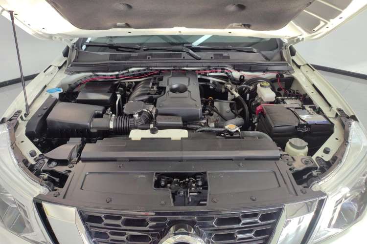 Used Nissan Terra 2020 2.5L XL Upper Automatic Two-Wheel Drive Luxury Edition Engine Bay