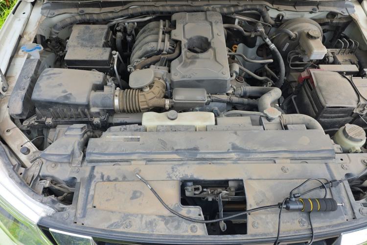 Used Nissan Terra 2020 2.5L XL Upper Automatic Two-Wheel Drive Luxury Edition Engine Bay