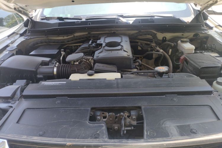 Used Nissan Terra 2020 2.5L XL Upper 4WD Automatic Four-Wheel Drive Luxury Edition Engine Bay