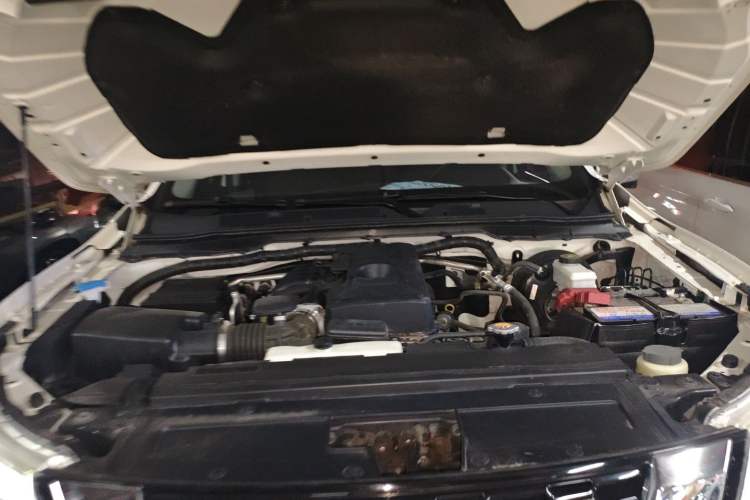 Used Nissan Terra 2020 2.5L XV 4WD Automatic Four-Wheel Drive Flagship Edition Engine Bay