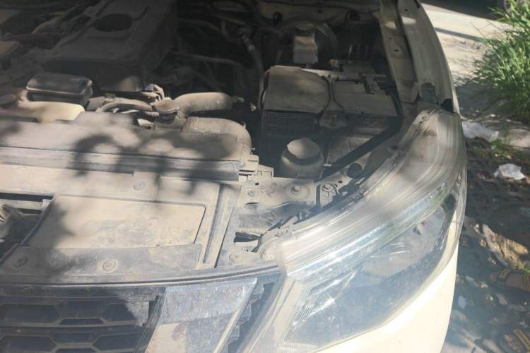 Used Nissan Terra 2020 2.5L XL Upper 4WD Automatic Four-Wheel Drive Luxury Edition Engine Bay Left
