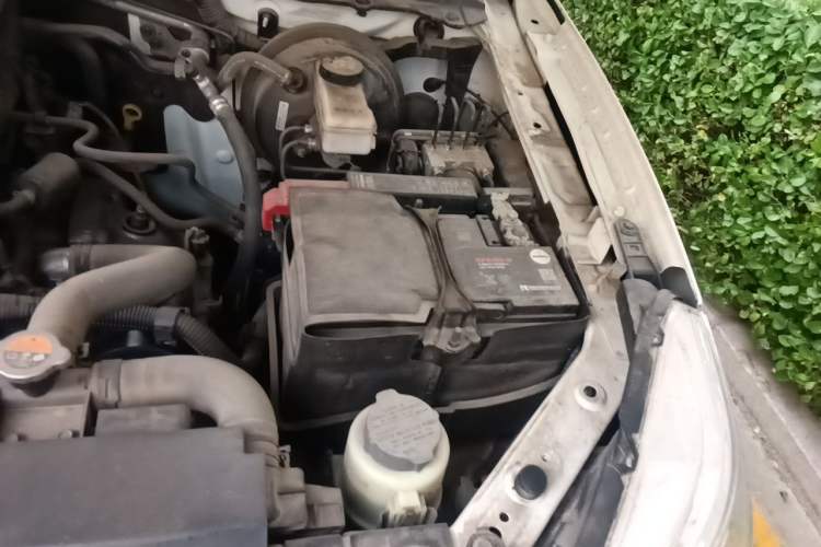 Used Nissan Terra 2020 2.5L XL Upper 4WD Automatic Four-Wheel Drive Luxury Edition Engine Bay Left