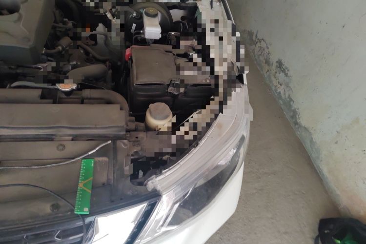 Used Nissan Terra 2020 2.5L XL Upper Automatic Two-Wheel Drive Luxury Edition Engine Bay Left