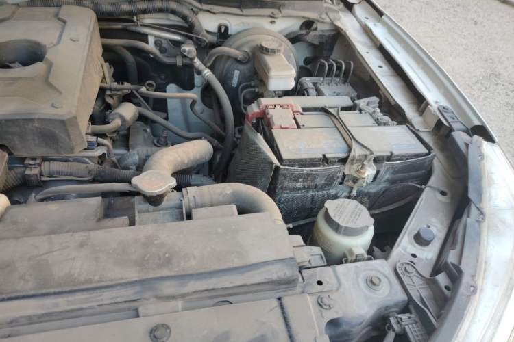 Used Nissan Terra 2020 2.5L XL Upper 4WD Automatic Four-Wheel Drive Luxury Edition Engine Bay Left