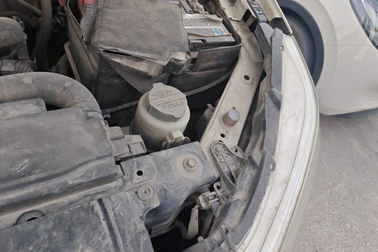 Used Nissan Terra 2020 2.5L XV 4WD Automatic Four-Wheel Drive Flagship Edition Engine Bay Left