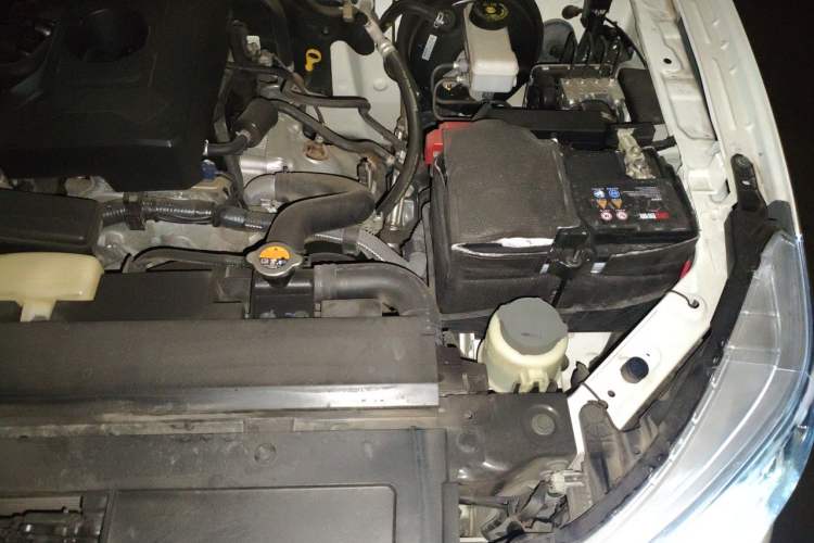 Used Nissan Terra 2020 2.5L XL Upper 4WD Automatic Four-Wheel Drive Luxury Edition Engine Bay Left