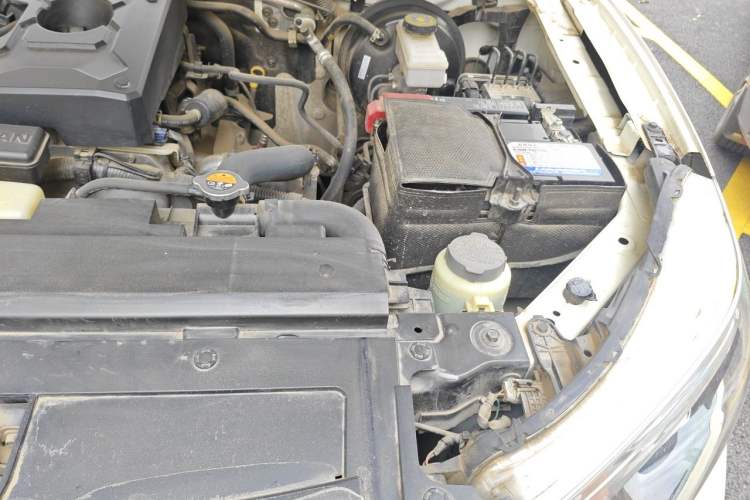Used Nissan Terra 2020 2.5L XL Upper 4WD Automatic Four-Wheel Drive Luxury Edition Engine Bay Left