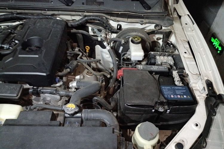 Used Nissan Terra 2020 2.5L XL Upper Automatic Two-Wheel Drive Luxury Edition Engine Bay Left
