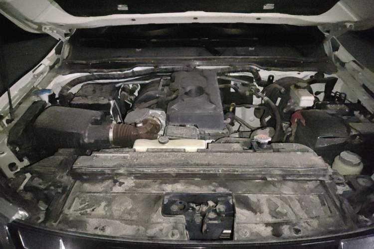 Used Nissan Terra 2020 2.5L XV 4WD Automatic Four-Wheel Drive Flagship Edition Engine Bay