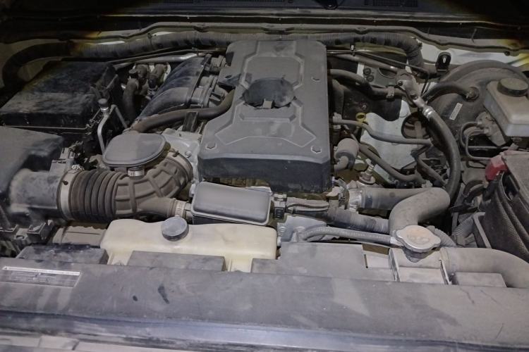 Used Nissan Terra 2020 2.5L XL Upper 4WD Automatic Four-Wheel Drive Luxury Edition Engine Bay
