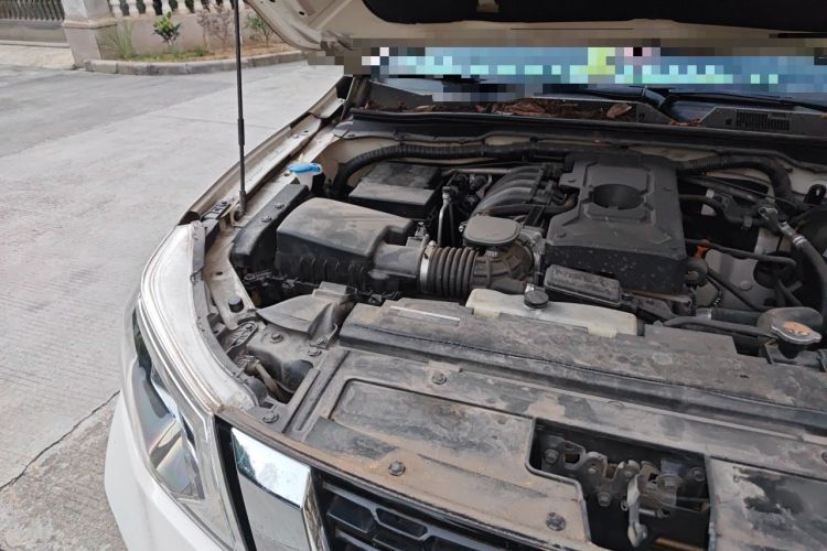 Used Nissan Terra 2020 2.5L XL Upper Automatic Two-Wheel Drive Luxury Edition Engine Bay Right