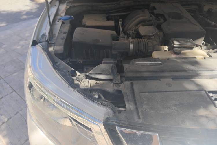 Used Nissan Terra 2020 2.5L XL Upper 4WD Automatic Four-Wheel Drive Luxury Edition Engine Bay Right