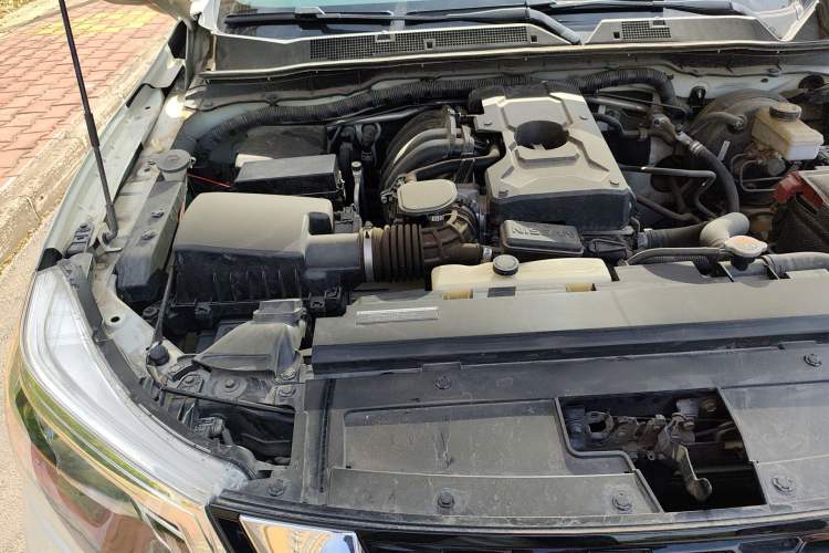 Used Nissan Terra 2020 2.5L XL Upper Automatic Two-Wheel Drive Luxury Edition Engine Bay Right