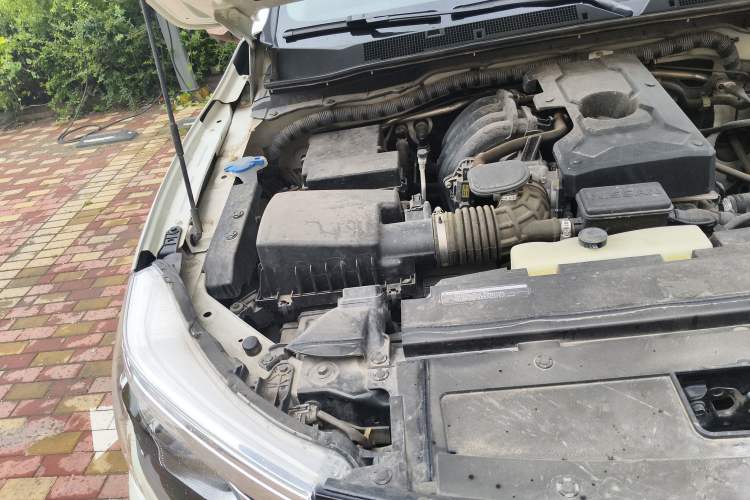 Used Nissan Terra 2020 2.5L XL Upper 4WD Automatic Four-Wheel Drive Luxury Edition Engine Bay Right