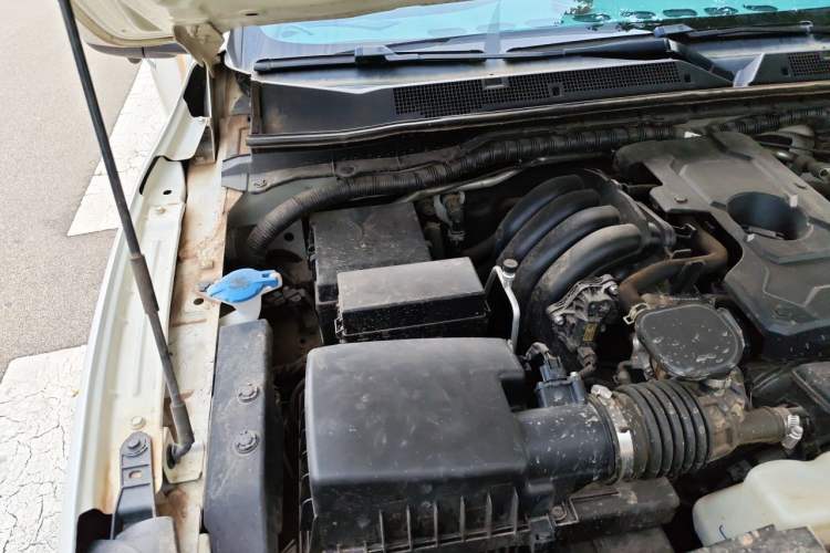 Used Nissan Terra 2020 2.5L XL Upper Automatic Two-Wheel Drive Luxury Edition Engine Bay Right