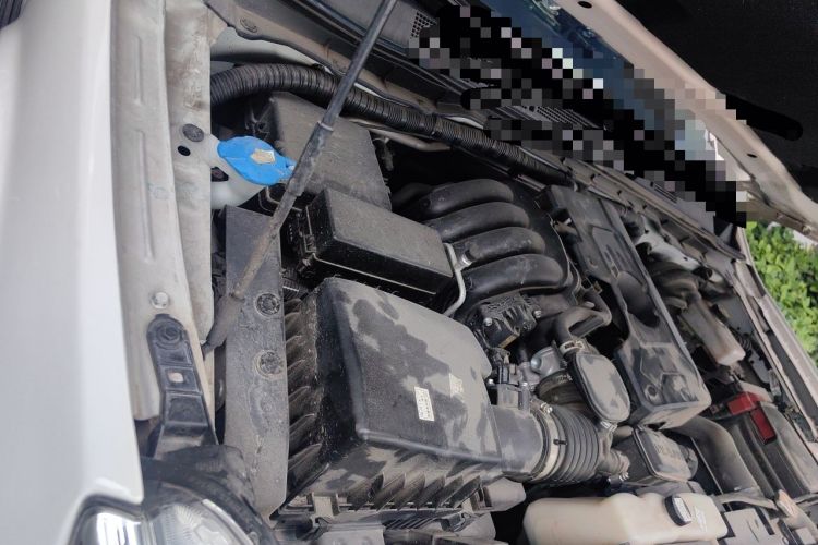 Used Nissan Terra 2020 2.5L XL Upper 4WD Automatic Four-Wheel Drive Luxury Edition Engine Bay Right