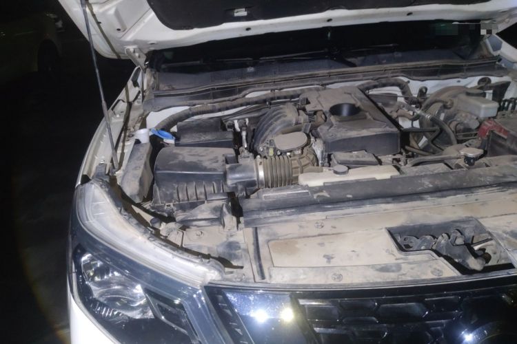 Used Nissan Terra 2020 2.5L XL Upper Automatic Two-Wheel Drive Luxury Edition Engine Bay Right