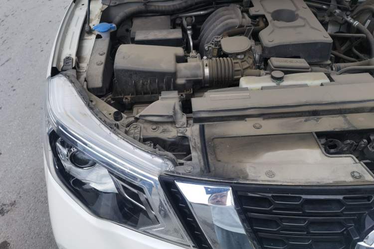 Used Nissan Terra 2020 2.5L XL Upper Automatic Two-Wheel Drive Luxury Edition Engine Bay Right