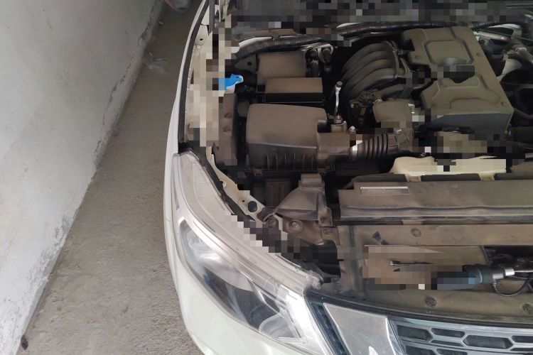 Used Nissan Terra 2020 2.5L XL Upper Automatic Two-Wheel Drive Luxury Edition Engine Bay Right