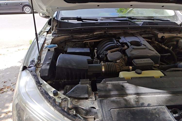 Used Nissan Terra 2020 2.5L XL Upper 4WD Automatic Four-Wheel Drive Luxury Edition Engine Bay Right