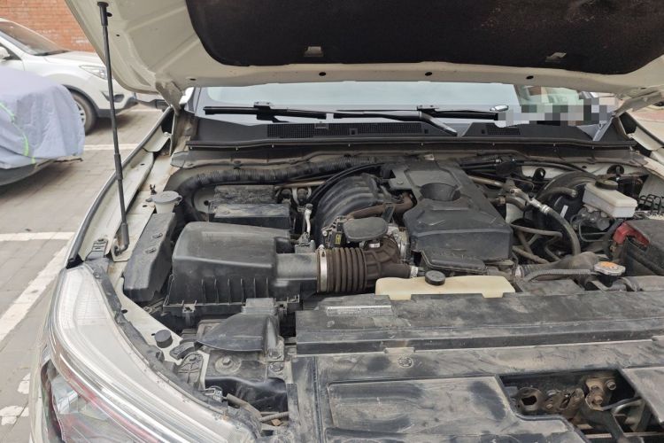 Used Nissan Terra 2020 2.5L XL Upper 4WD Automatic Four-Wheel Drive Luxury Edition Engine Bay Right