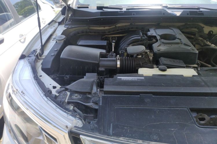 Used Nissan Terra 2020 2.5L XL Upper 4WD Automatic Four-Wheel Drive Luxury Edition Engine Bay Right