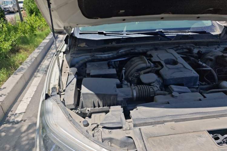 Used Nissan Terra 2020 2.5L XL Upper 4WD Automatic Four-Wheel Drive Luxury Edition Engine Bay Right
